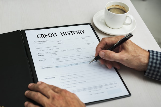 Overlooking Credit History - Equity Rich Mistakes Newcomers Make When Buying Their First Home in Canada